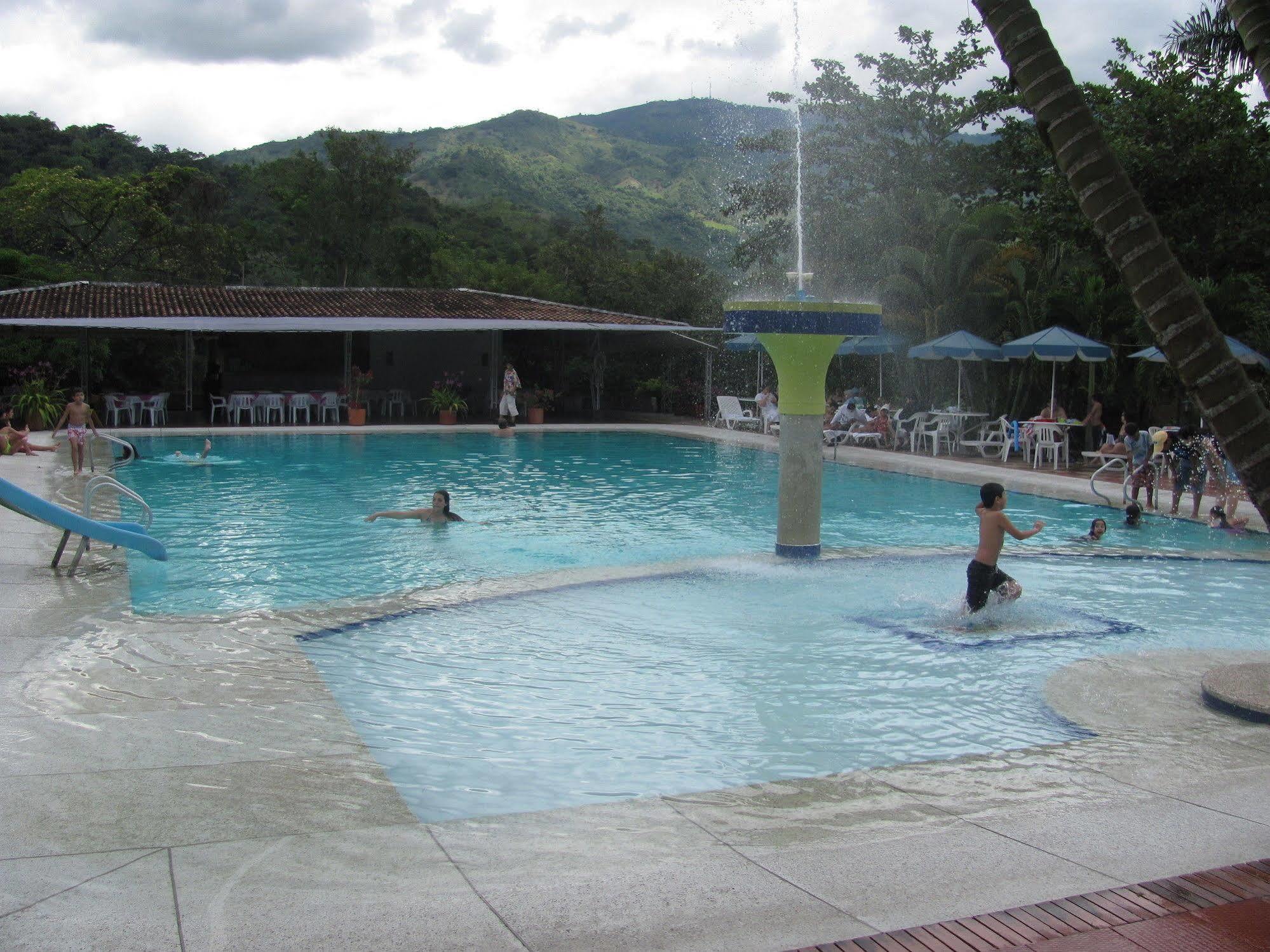 Hotel Hacienda El Diamante 3*