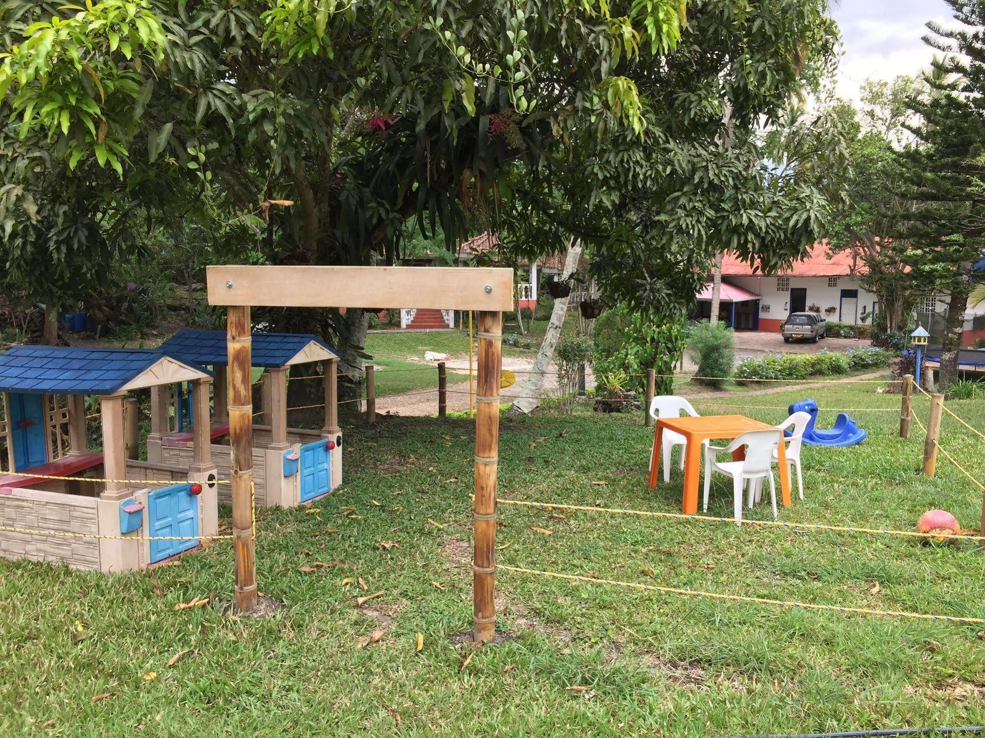 Hacienda El Diamante Hotel